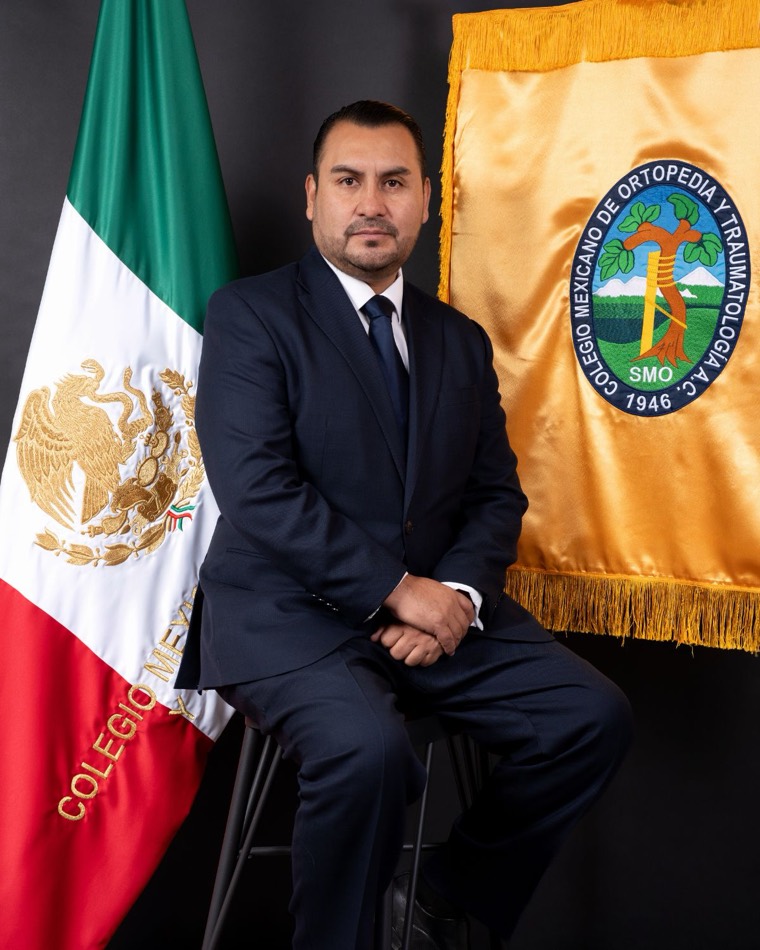Fotografía del Dr. Julio César Pérez Alavez, Presidente del LXXII Congreso Nacional de Ortopedia